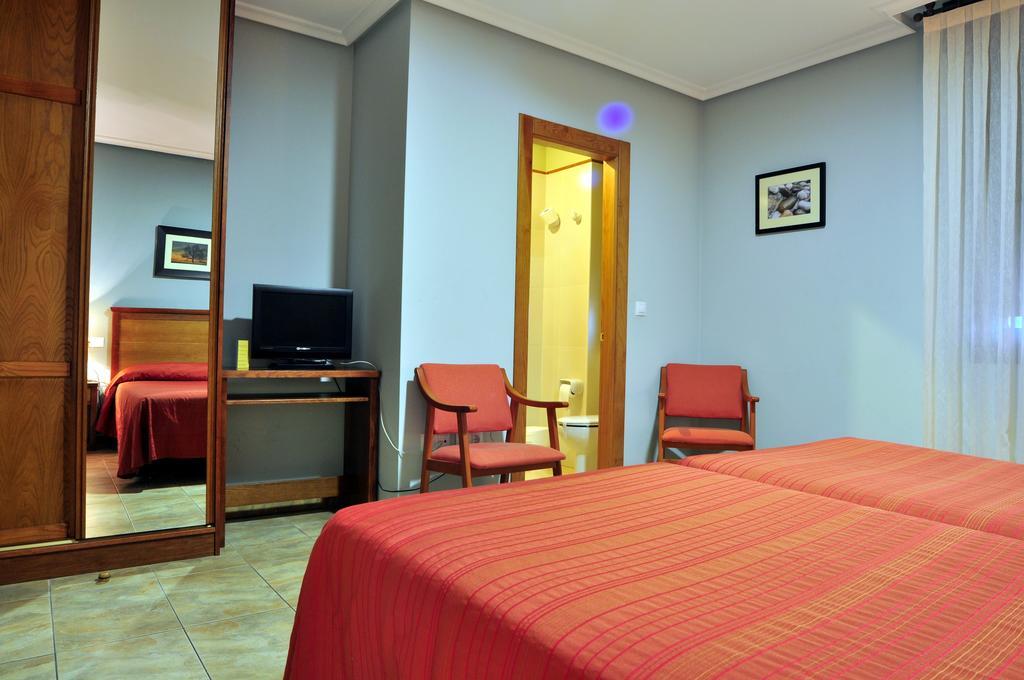 Hostal Europa San Roque del Acebal Esterno foto