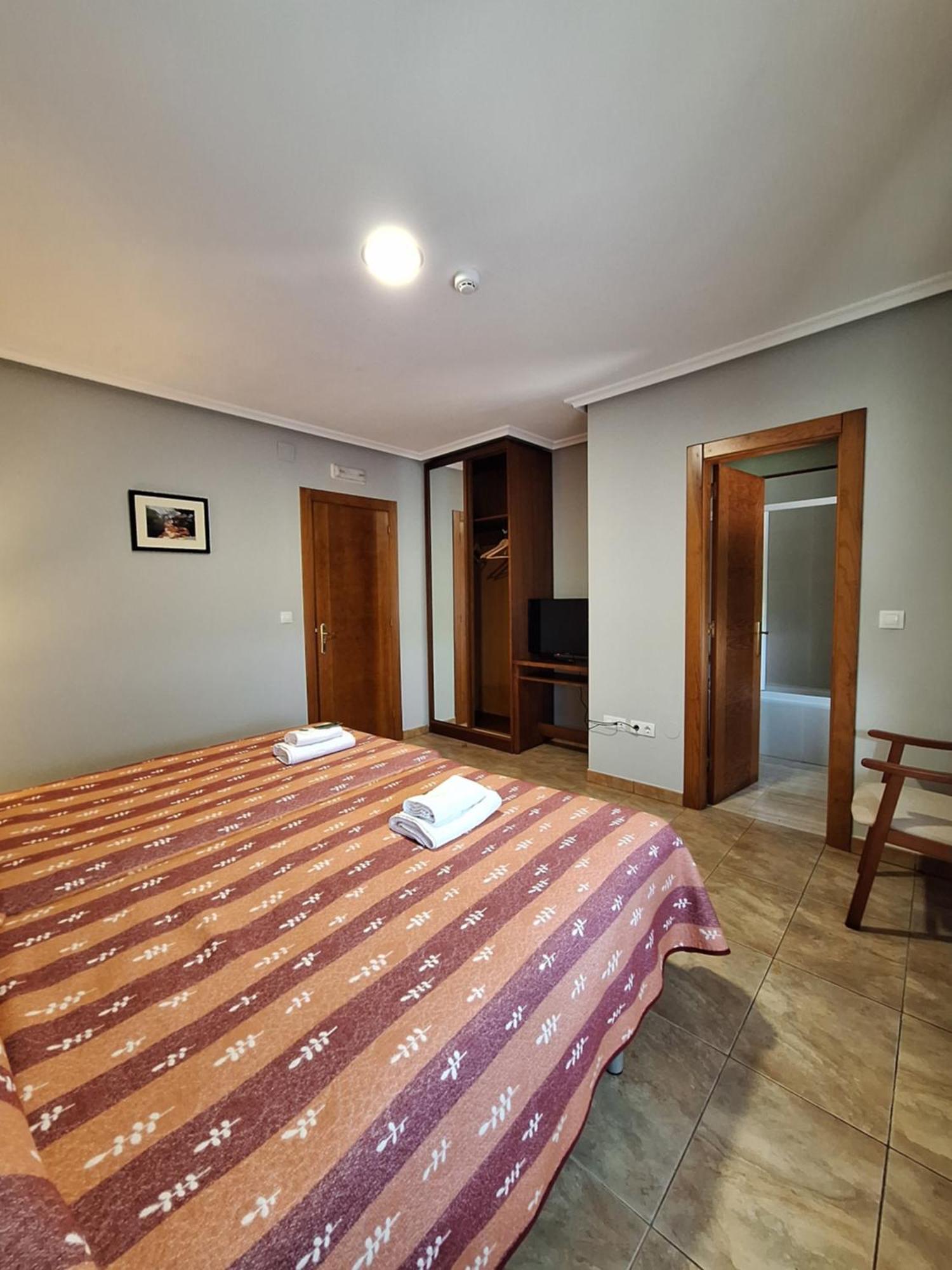 Hostal Europa San Roque del Acebal Esterno foto