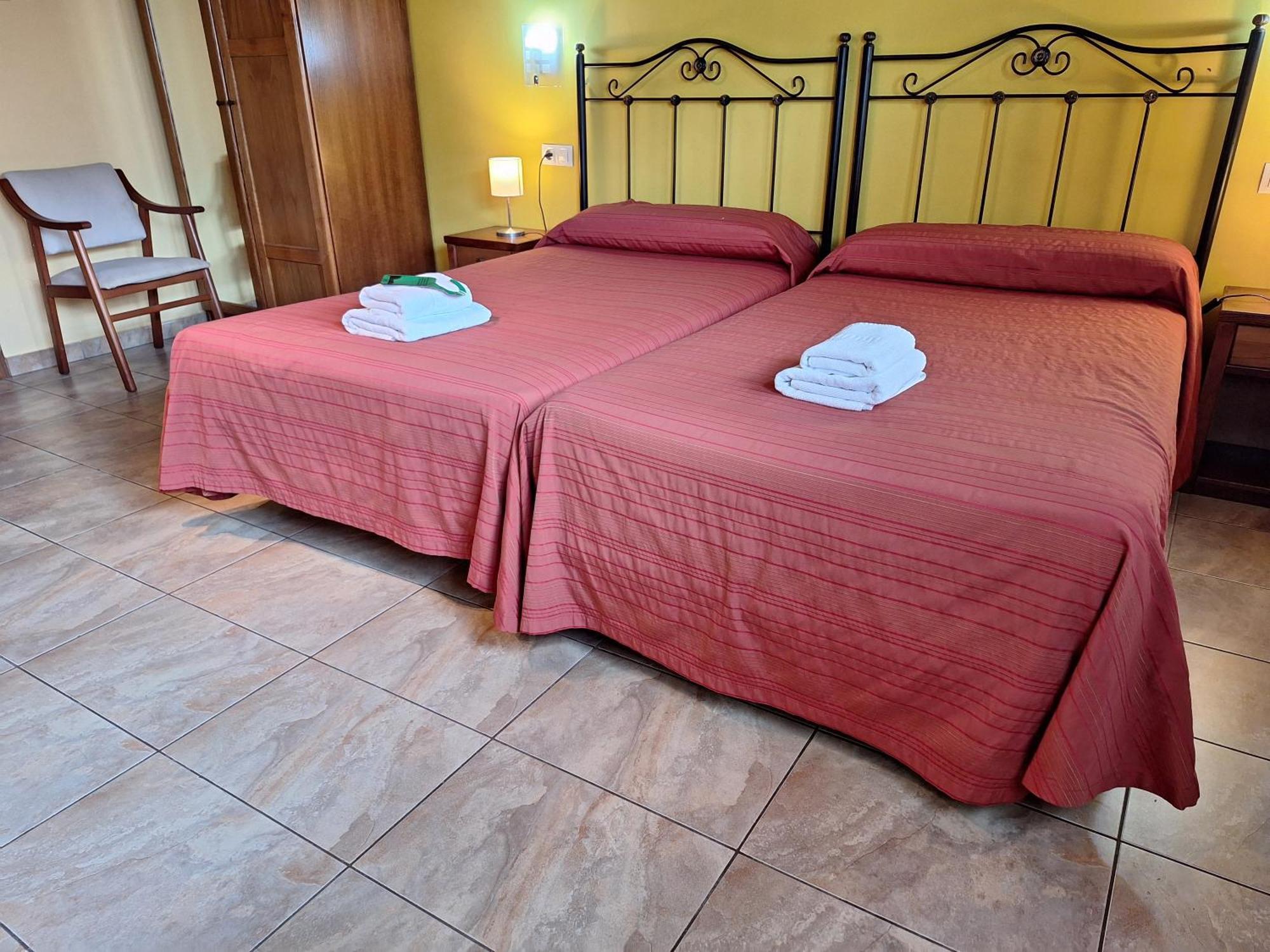 Hostal Europa San Roque del Acebal Esterno foto